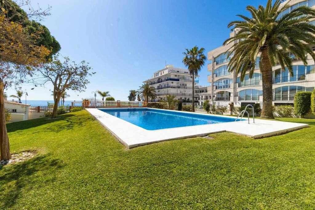 2 Bedroom In Parador With Pool And Seaview Nerja Exteriör bild